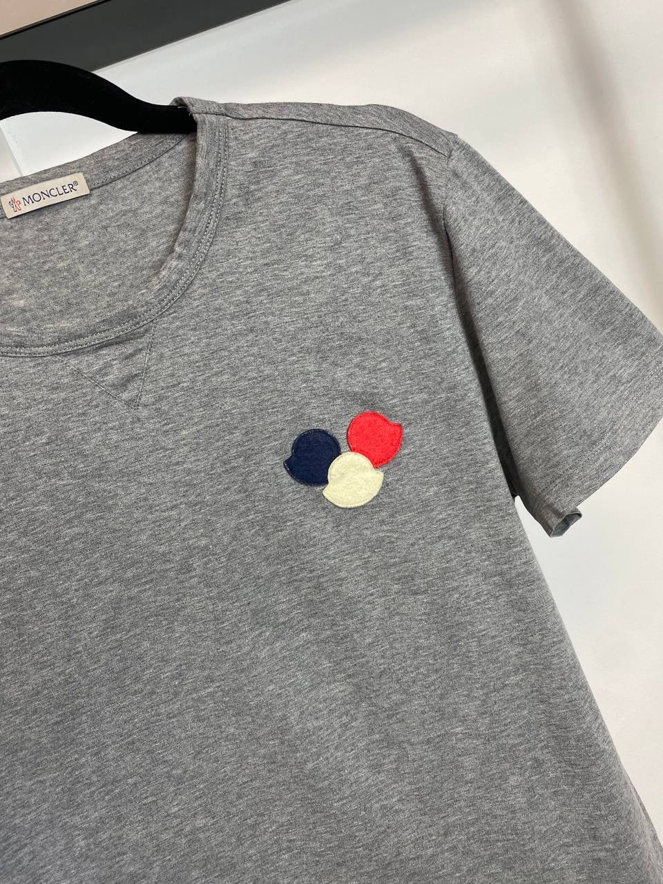 Moncler T-shirt