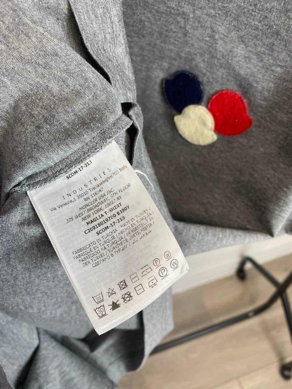 Moncler T-shirt