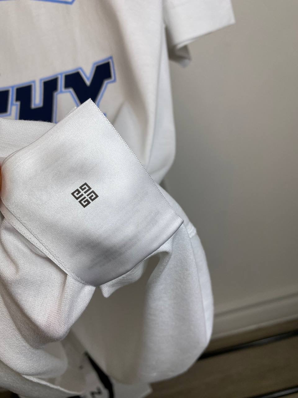 Givenchy T-shirt