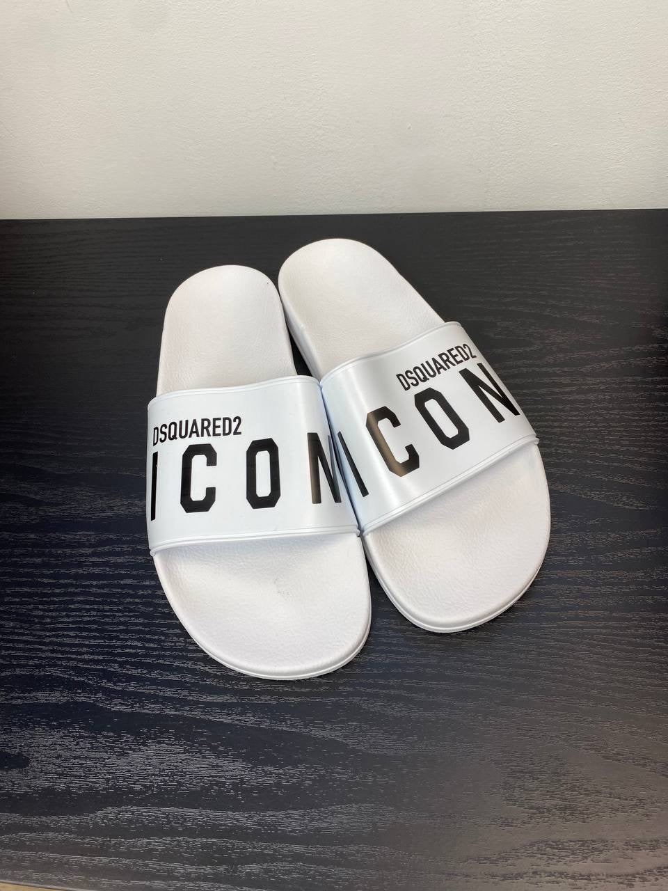 Dsquared2 Sliders
