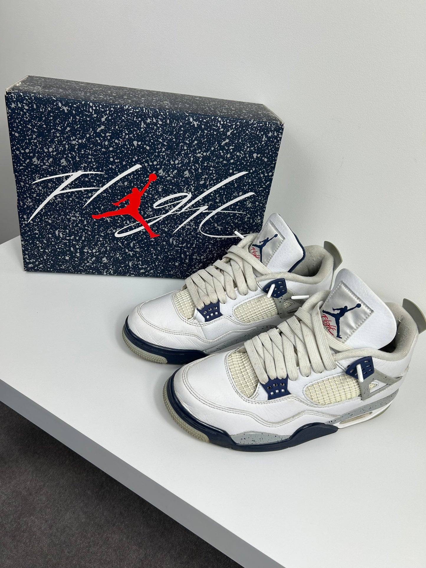 Jordan 4 Midnight Navy