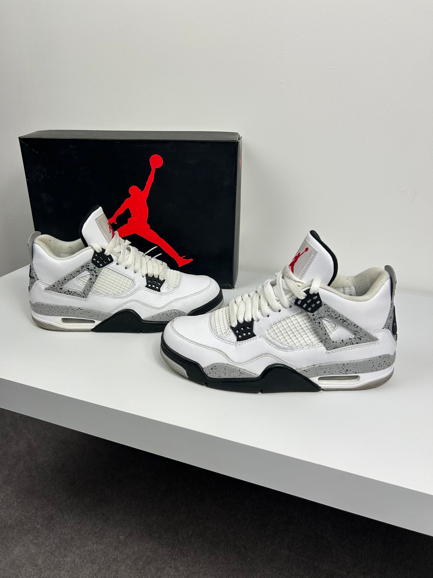 Jordan 4 White Cement