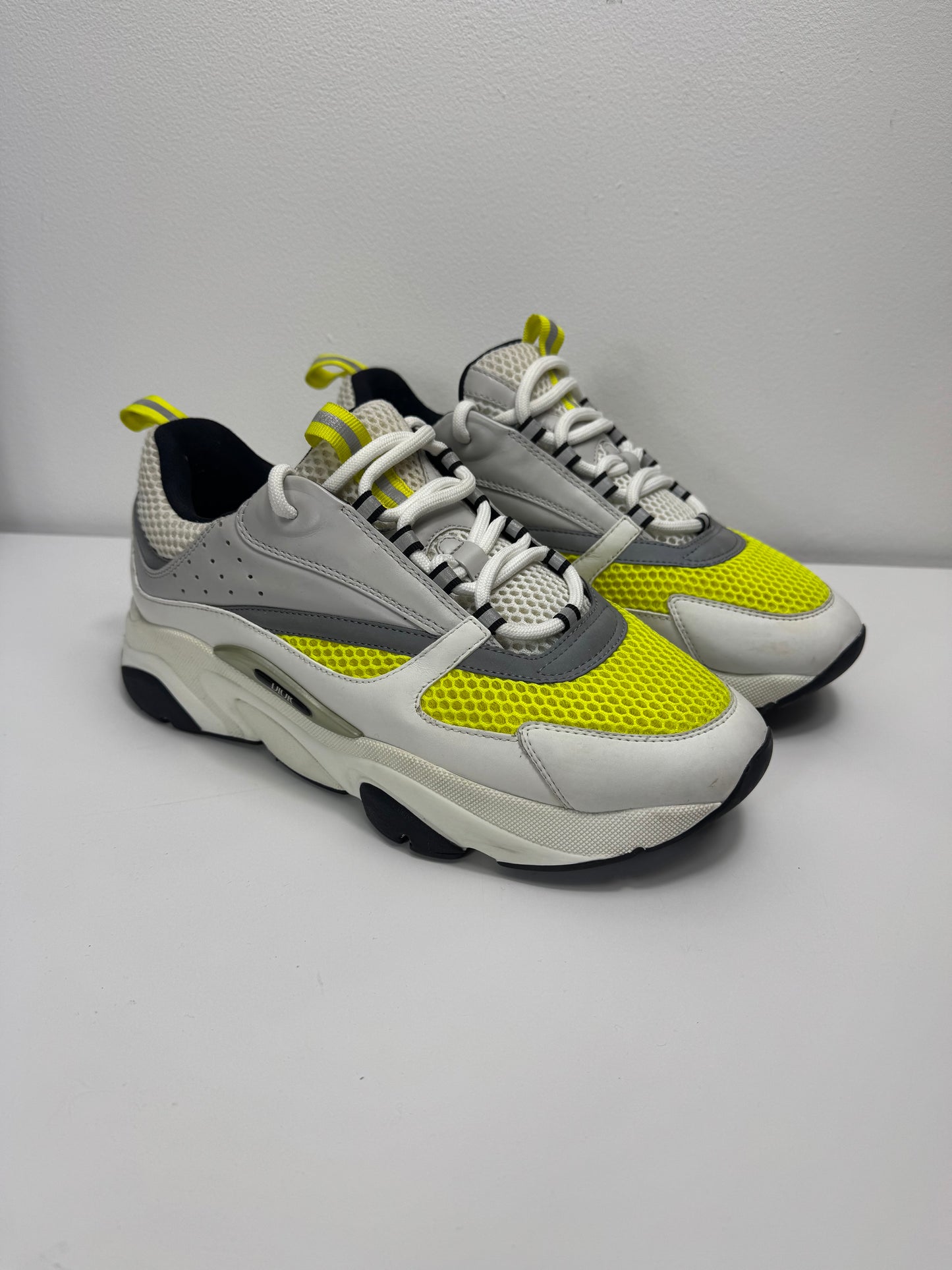 Dior B22 White Yellow