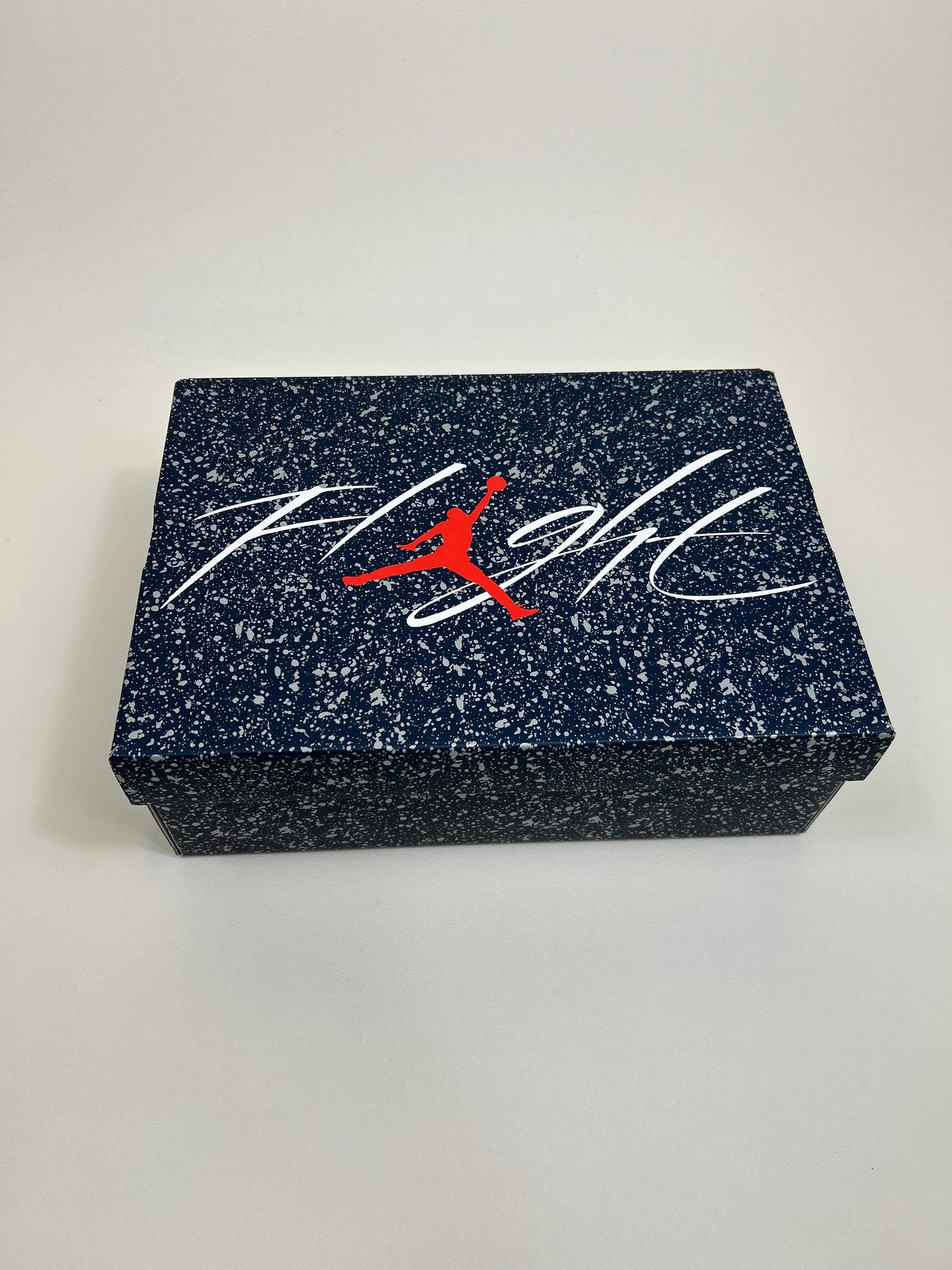 Jordan 4 Midnight Navy