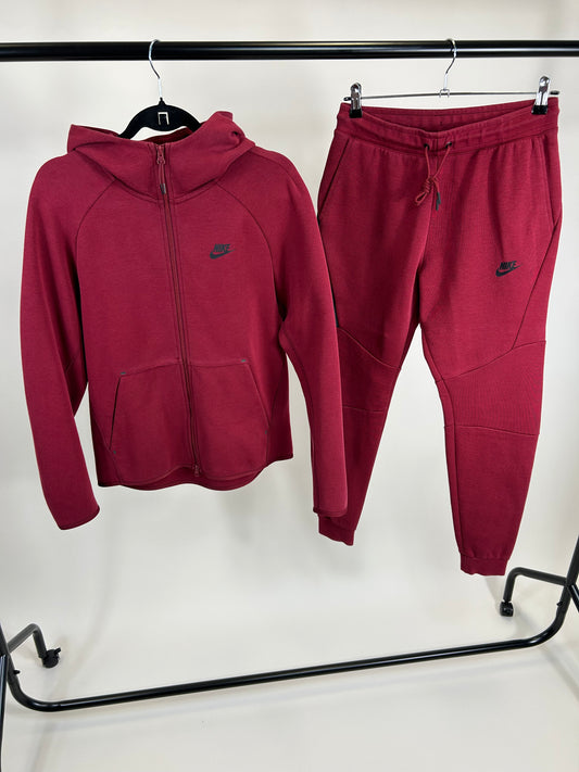 Nike Tracksuit Set