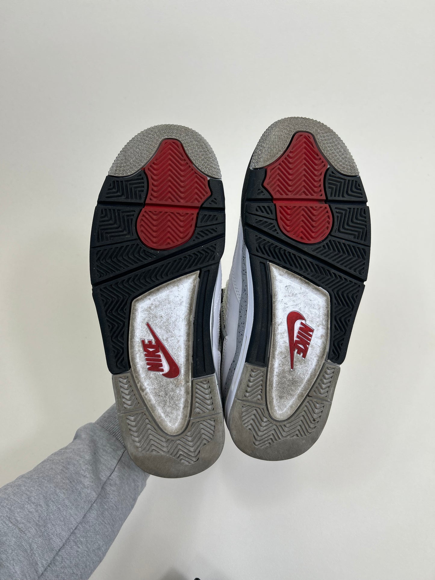 Jordan 4 White Cement