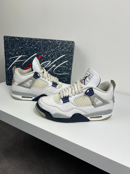 Jordan 4 Midnight Navy