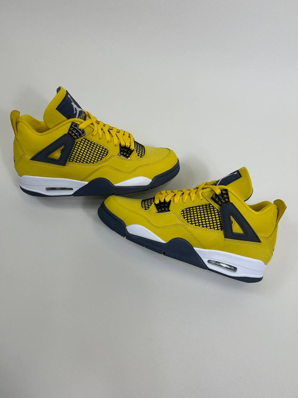 Jordan 4 Yellow Lightning