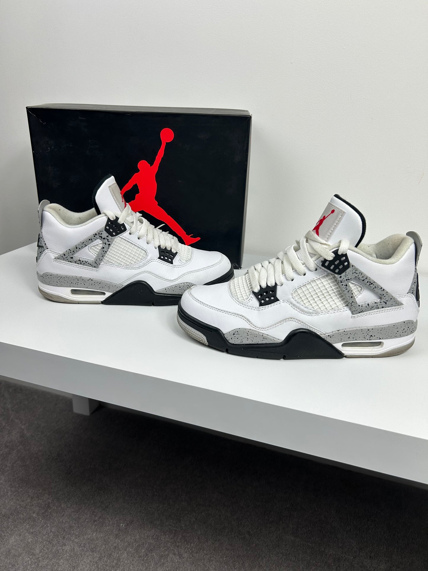 Jordan 4 White Cement