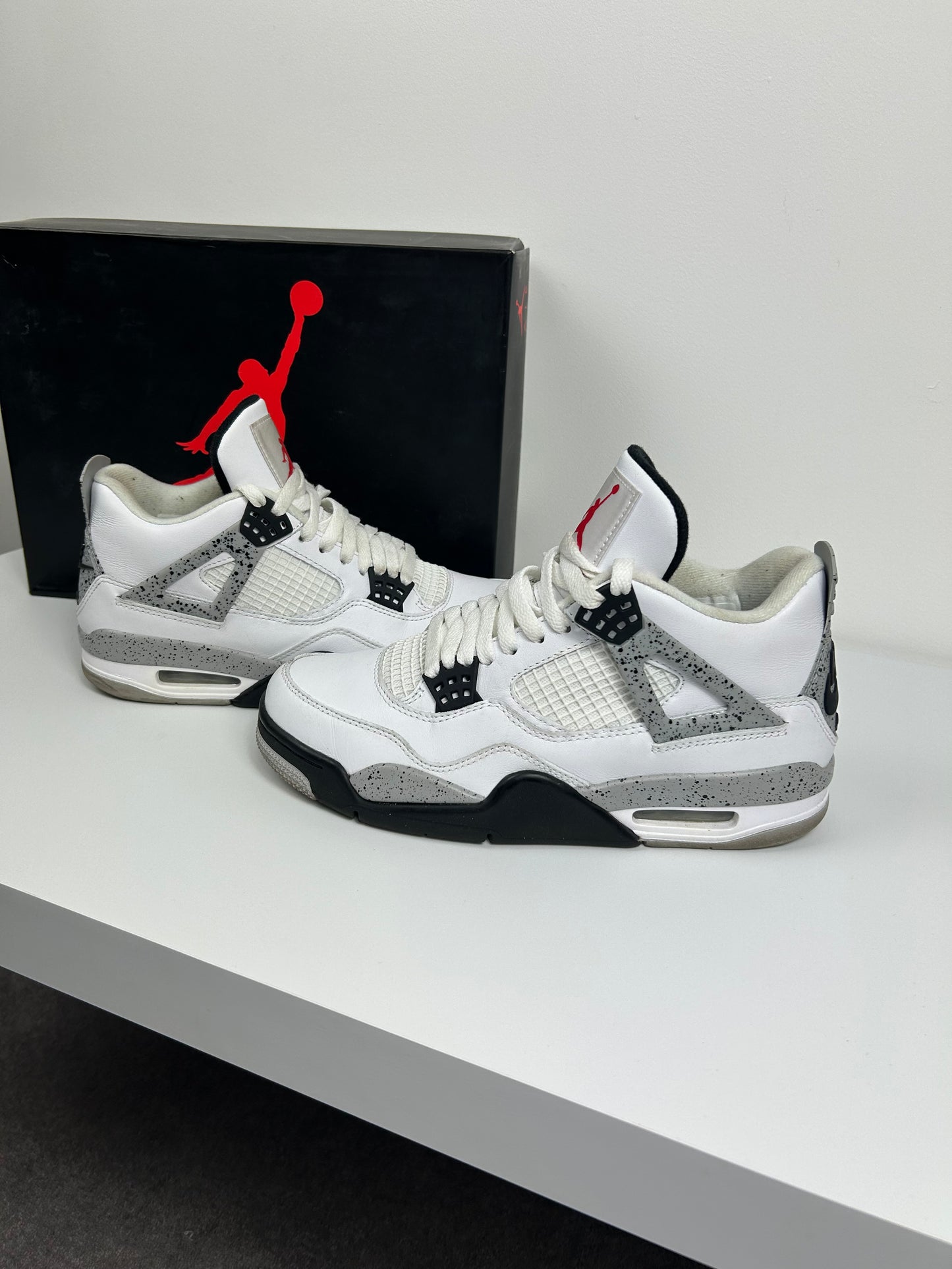 Jordan 4 White Cement