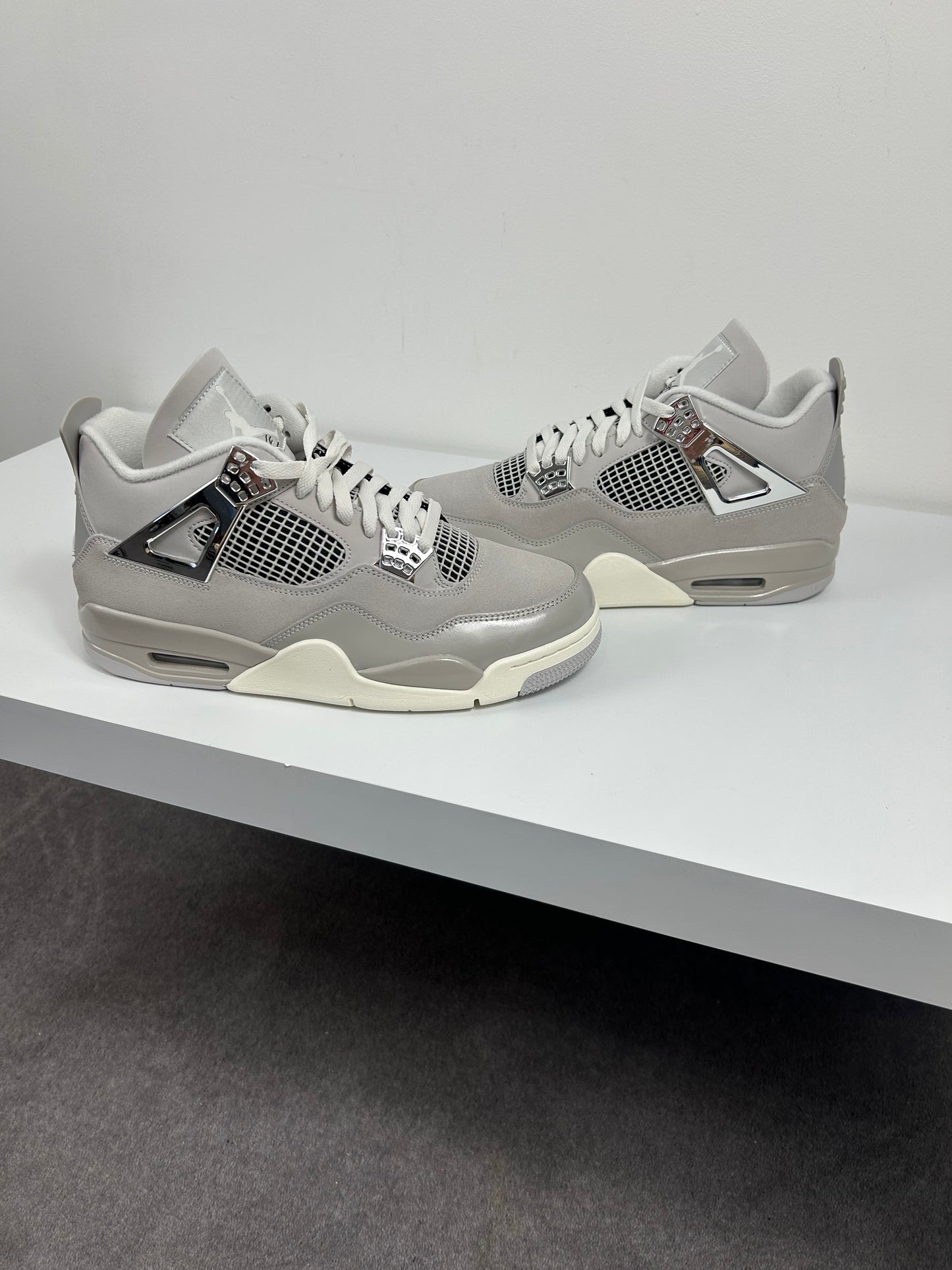 Jordan 4 Frozen Moments