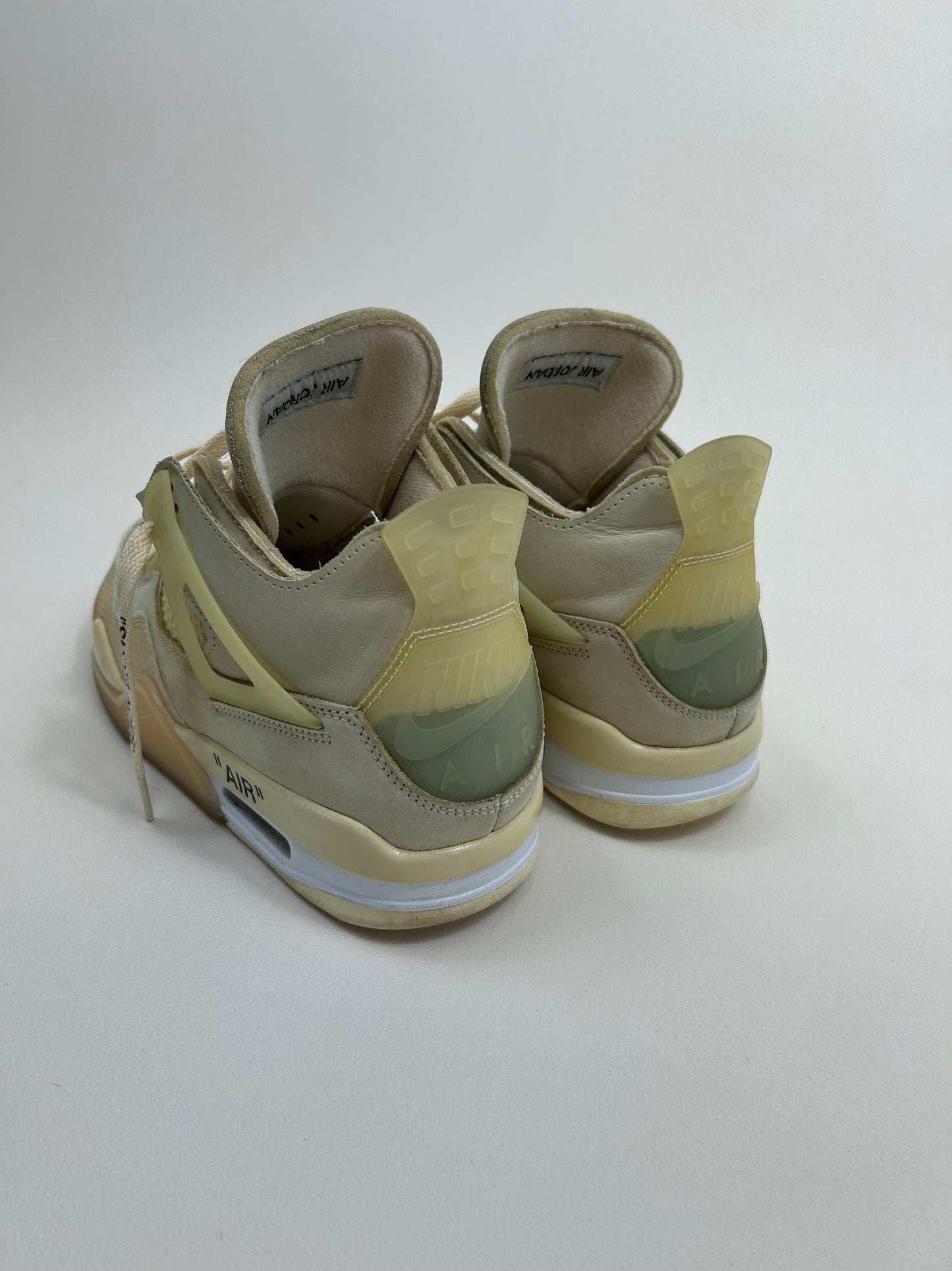 Off-White X Jordan 4 ‘Sail’