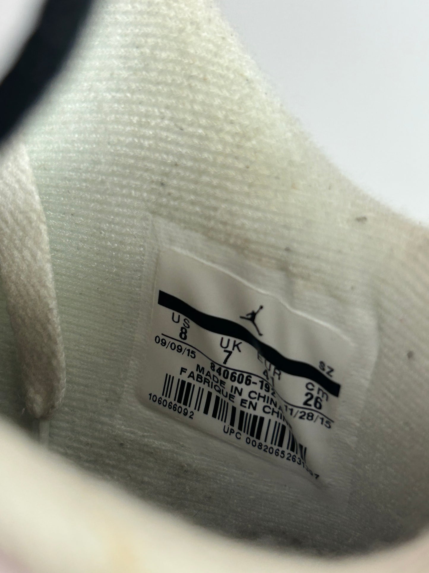 Jordan 4 White Cement