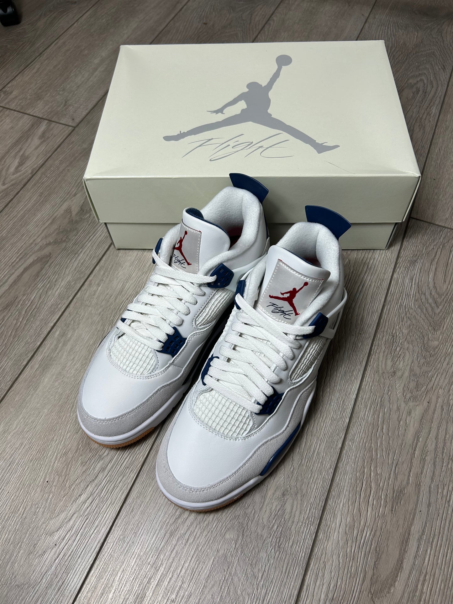 Jordan 4 Navy SB