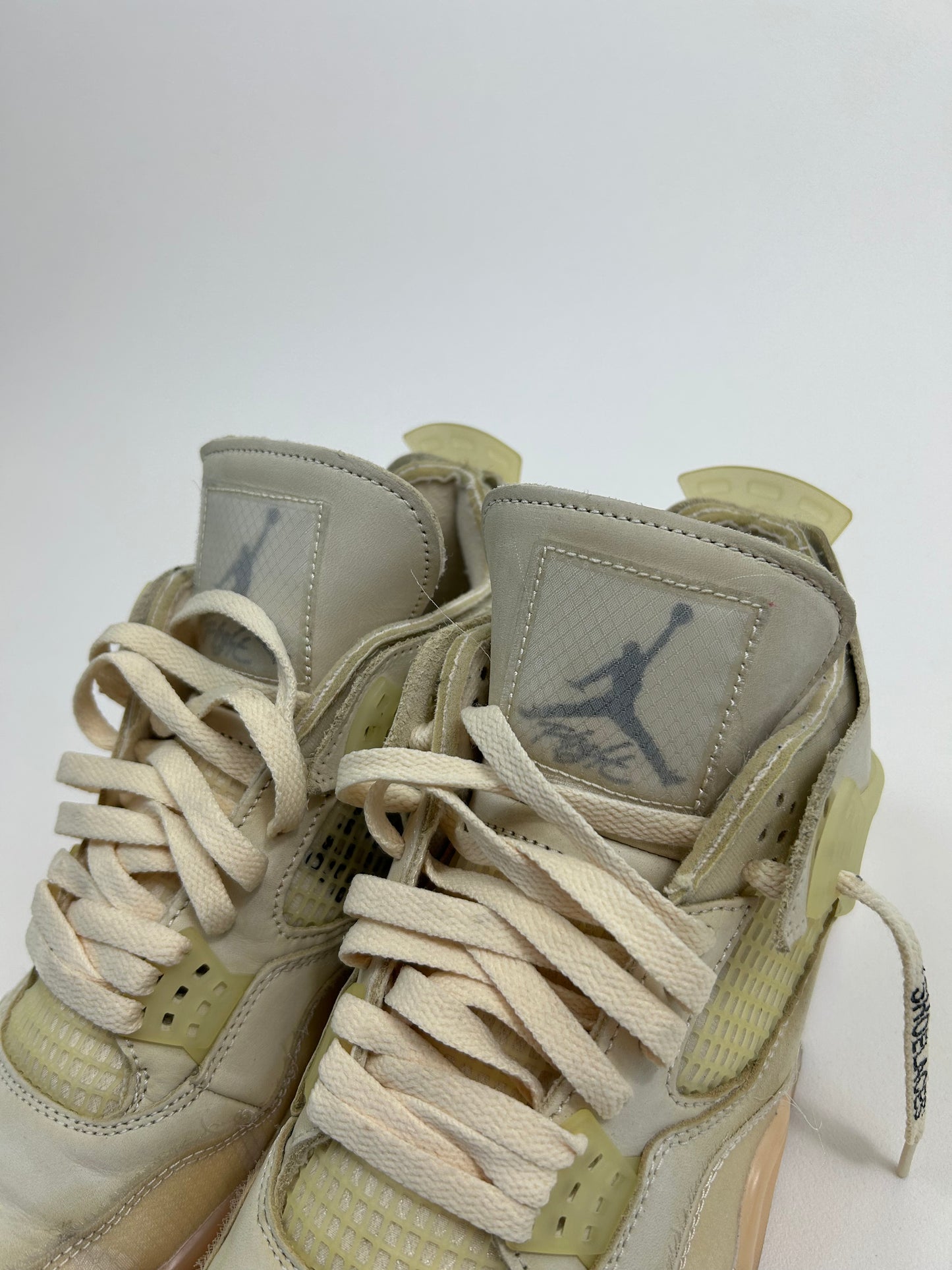 Off-White X Jordan 4 ‘Sail’