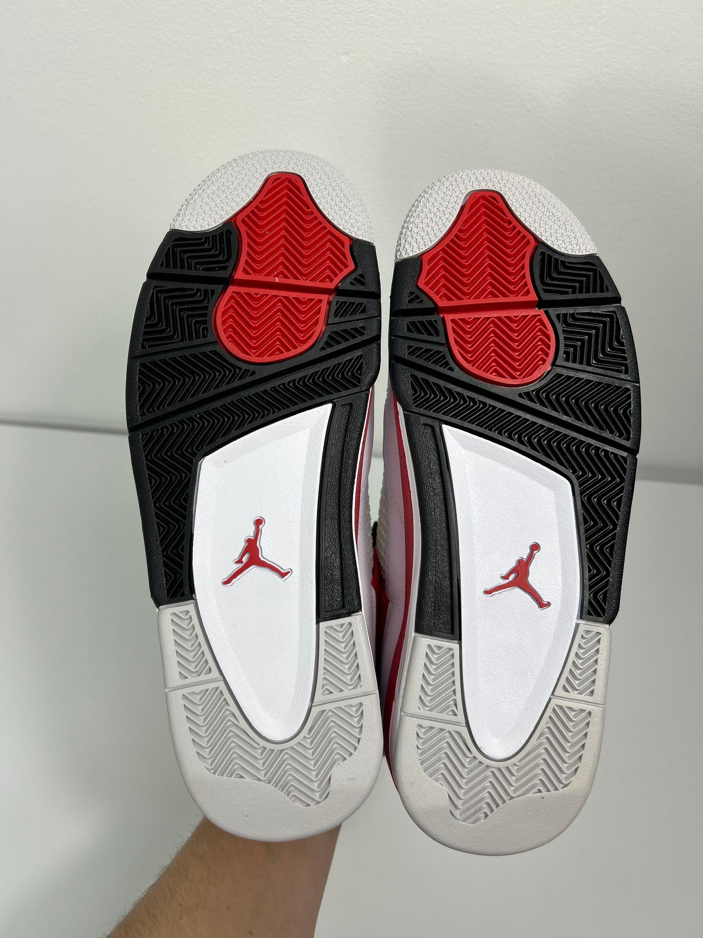 Nike Air Jordan 4 Red Cement