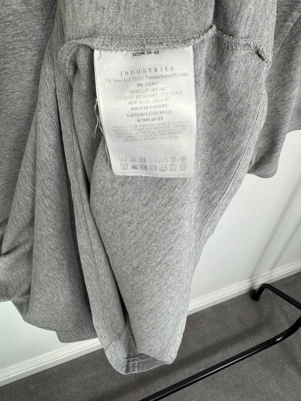 Moncler T-shirt