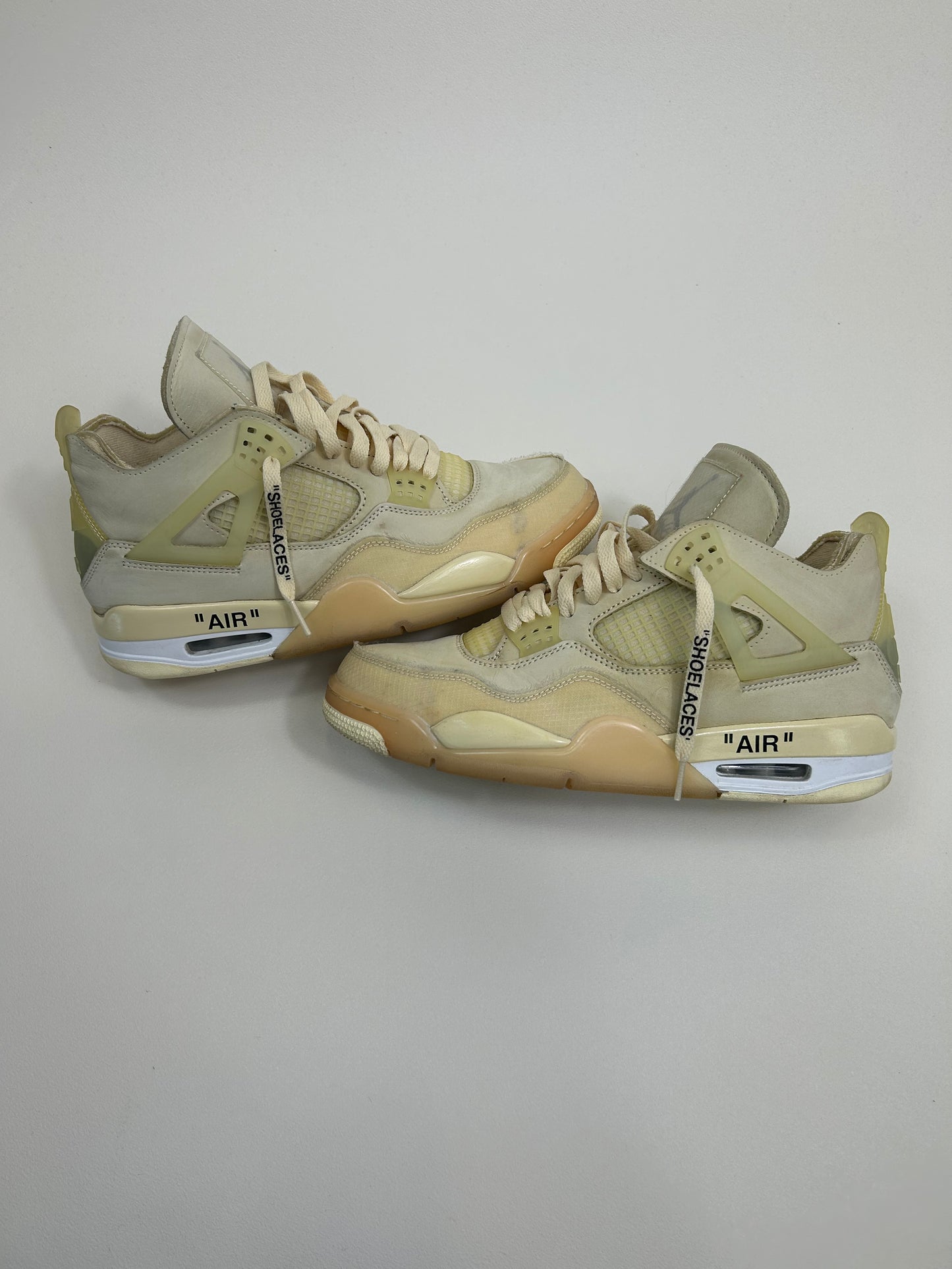 Off-White X Jordan 4 ‘Sail’
