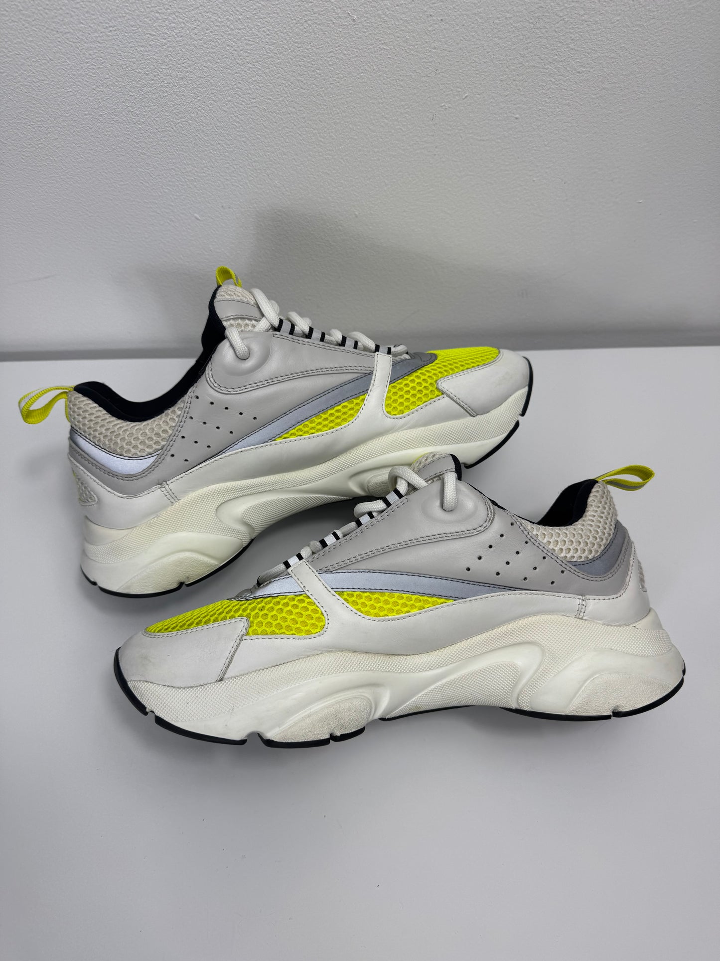Dior B22 White Yellow