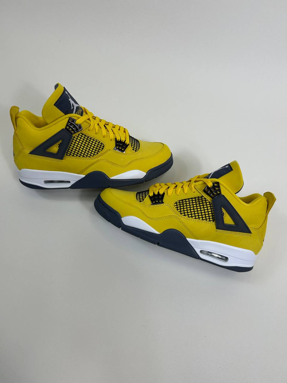 Nike Air Jordan 4 Yellow Lightning